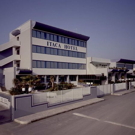 Itaca Hotel Барлетта Экстерьер фото