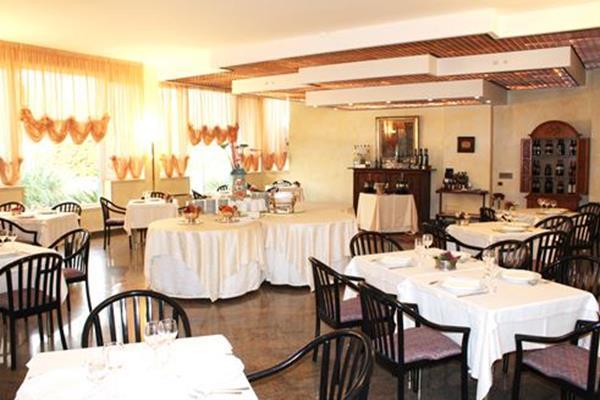 Itaca Hotel Барлетта Экстерьер фото