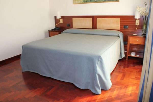 Itaca Hotel Барлетта Экстерьер фото